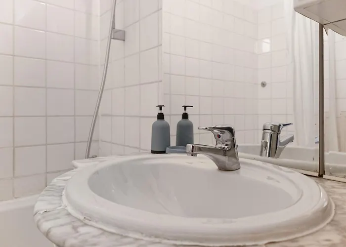 דירה Pleasant 1br Perfect For Short & Long