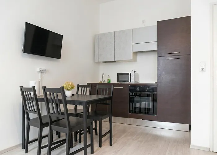 Pleasant 1br Perfect For Short & Long דירה וינה